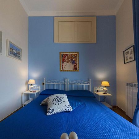 B&B Residenza Via Dei Mille เนเปิลส์ ภายนอก รูปภาพ